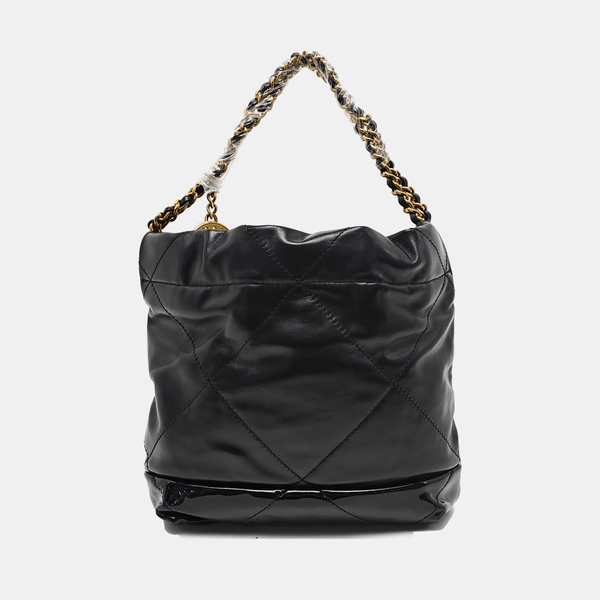 CHANEL 22 Mini Quilted Calfskin Black