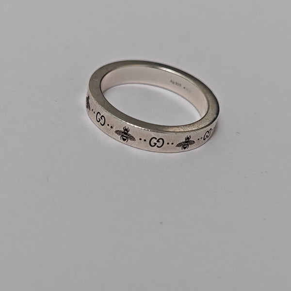 925 Sterling Silver Ring HK 18
