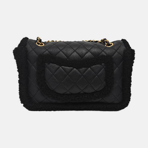 Authenticated pre-owned CLASSIC FLAP Quilted Sheepskin Black - Crossbody Bag at Looply