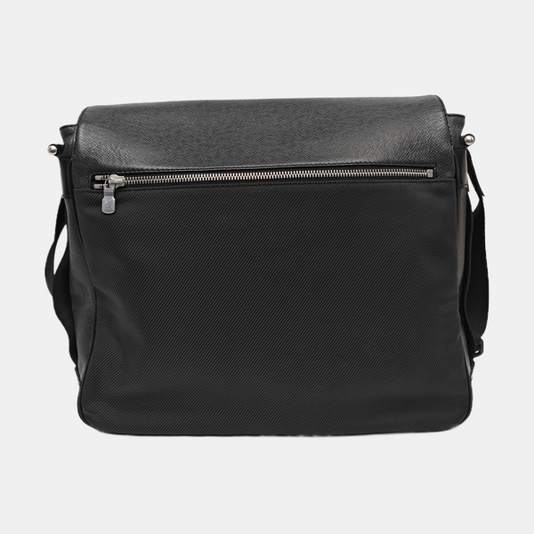 VIKTOR Calfskin Black