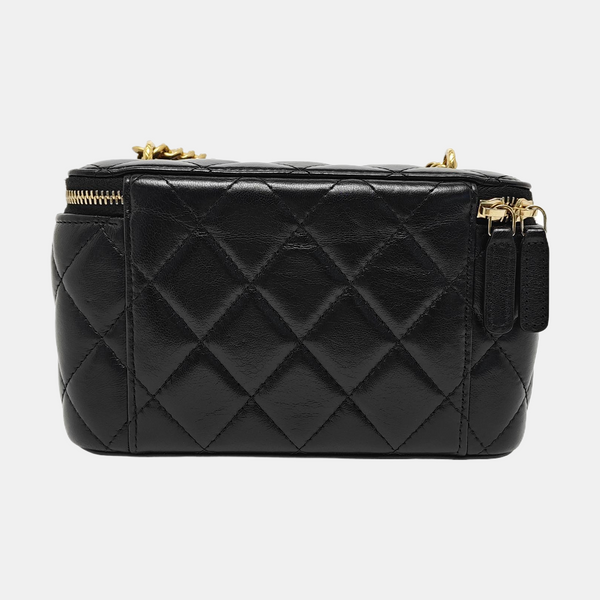 VANITY CASE Small Quilted Lambskin Black