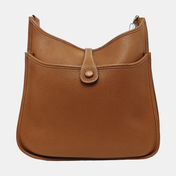 Evelyne 29 Clemence Brown