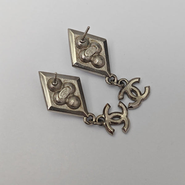 Metal Silver Stud Earrings