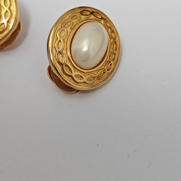 Synthetic Material White Clip On Earrings