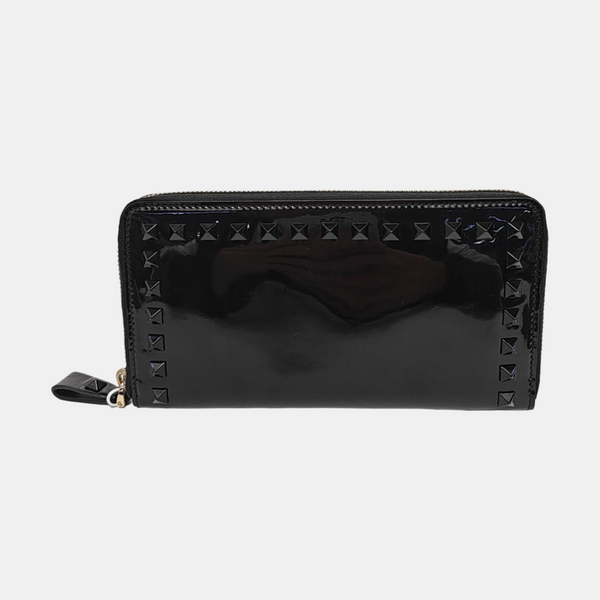 Billetera Rockstud de piel charol negra