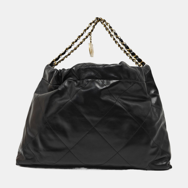 CHANEL 22 Medium Quilted Calfskin Black
