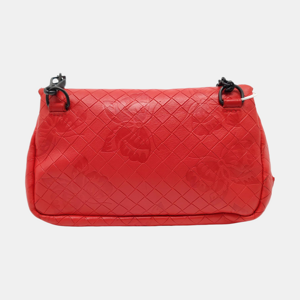 Authenticated pre-owned Messenger Calfskin Red - Shoulder Bag at Looply