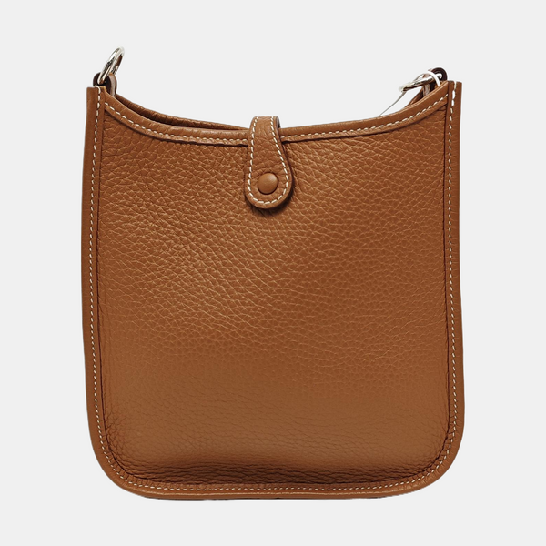 Evelyne TPM Clemence Brown