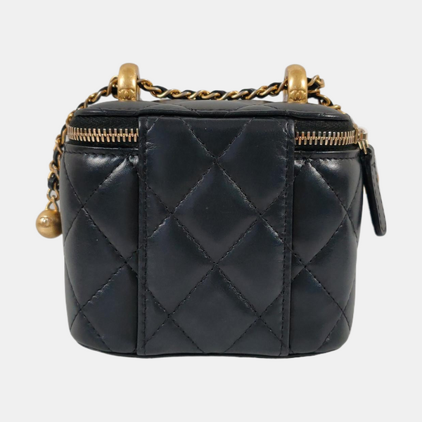 VANITY CASE Mini Quilted Calfskin Black