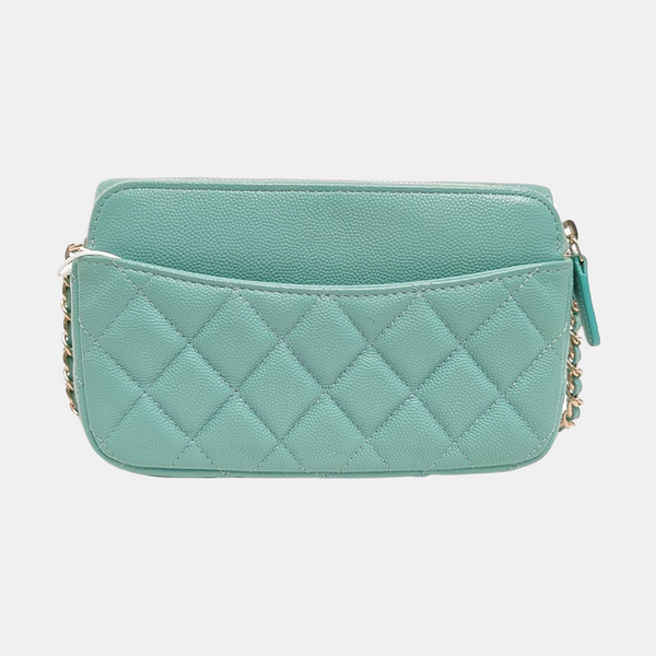 Authenticated pre-owned CLASSIC FLAP Quilted Lambskin Green - Shoulder Bag at Looply