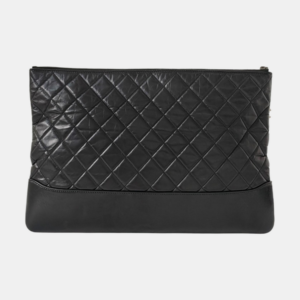Authenticated pre-owned GABRIELLE Large Quilted Calfskin Black - Clutch at Looply