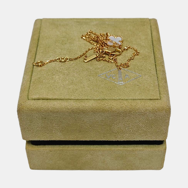 Sweet Alhambra 18k Gold Necklace