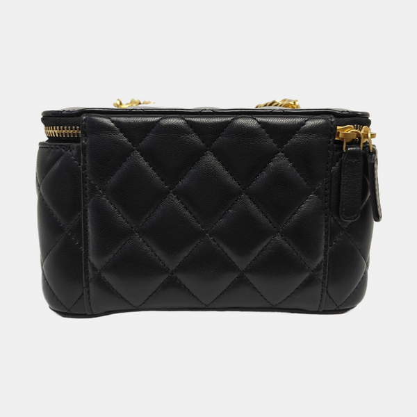 VANITY CASE Medium Quilted Lambskin Black