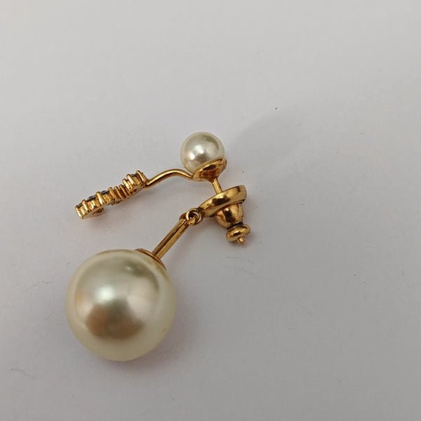 My Abcdior Tribale Metal White Stud Earrings