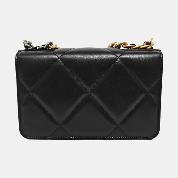 CHANEL 19 WOC Quilted Lambskin Black
