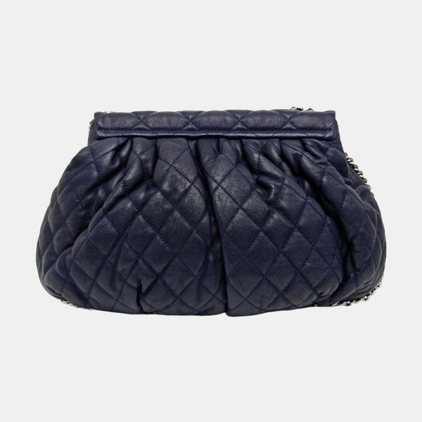 Around Chain Quilted Calfskin Blue