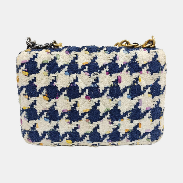 CHANEL 19 WOC Wool Beige
