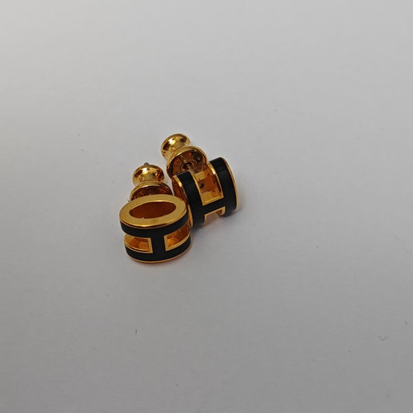 Pop H Metal Black Stud Earrings