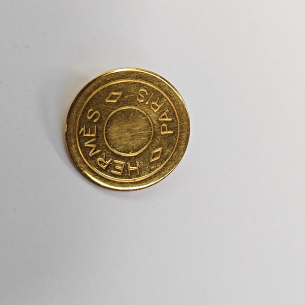 Sellier Metal Gold Clip On Earrings