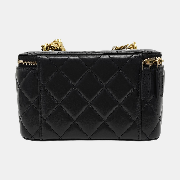 VANITY CASE Small Quilted Lambskin Black