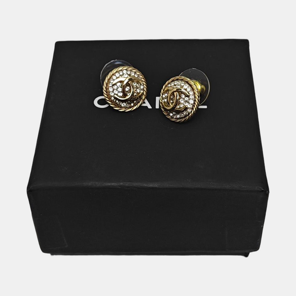 Pendientes de botón de oro de metal