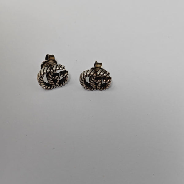 GG Running 925 Sterling Silver Stud Earrings