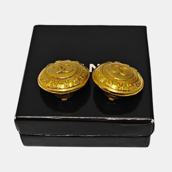 Metal Gold Clip On Earrings