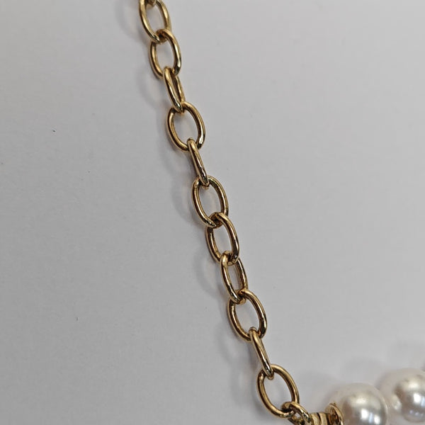 Collar blanco de perlas de imitación