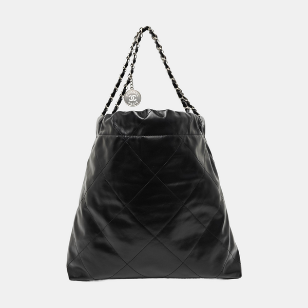 CHANEL 22 Medium Quilted Calfskin Black