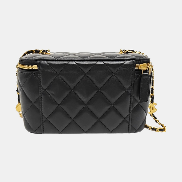VANITY CASE Small Quilted Lambskin Black