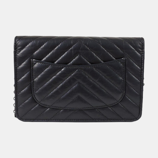 Authenticated pre-owned 2.55 WOC Chevron, Quilted Calfskin Black - Shoulder Bag at Looply