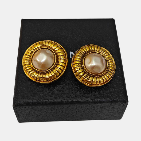 Metal Gold Clip On Earrings