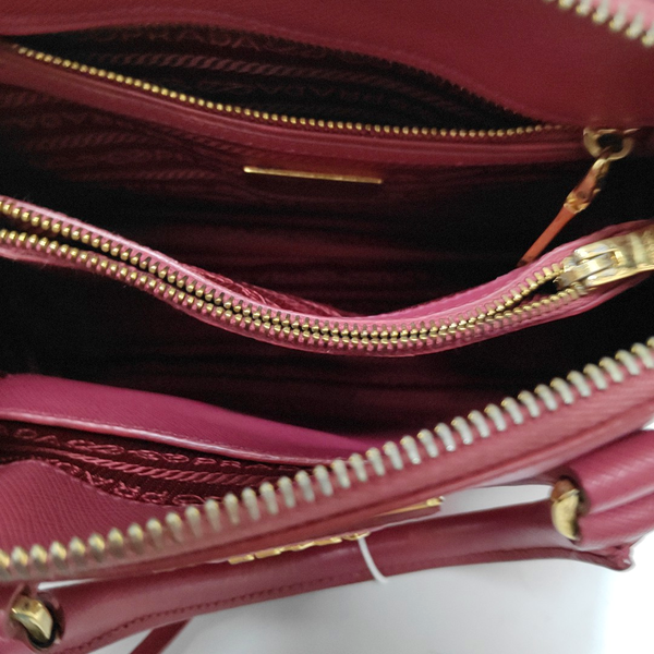 Authenticated pre-owned Promenade Saffiano Calfskin Pink - Shoulder Bag at Looply