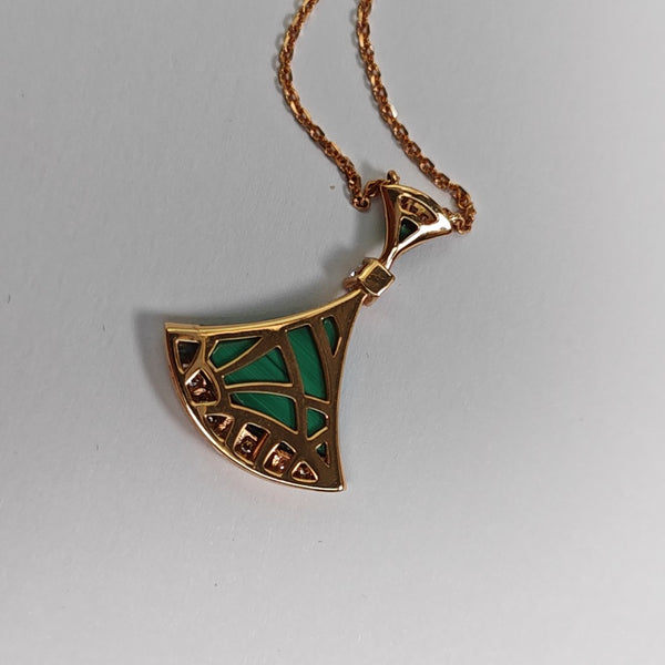 DIVAS' DREAM 18k Rose Gold Green Necklace