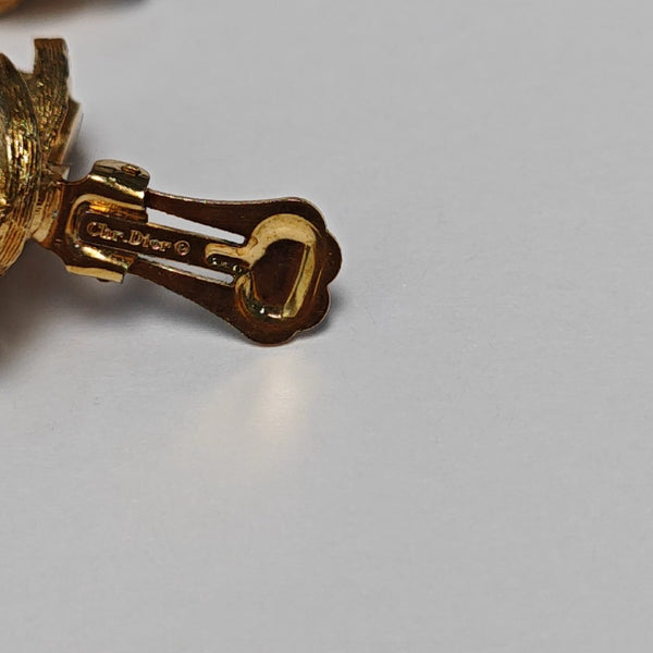 Twist Round Metal Gold Clip On Earrings