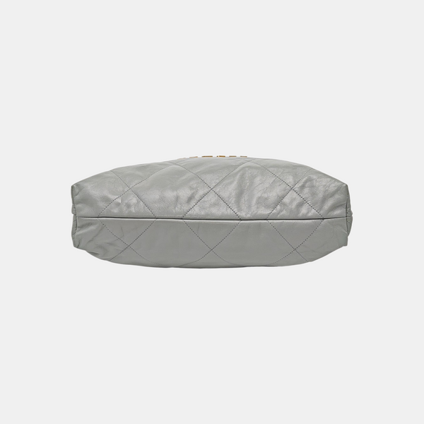 CHANEL 22 Medium Quilted Calfskin Green