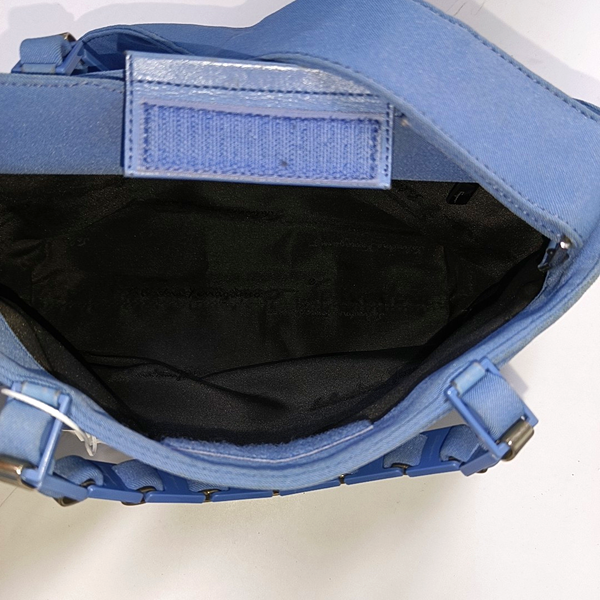 Canvas Blue