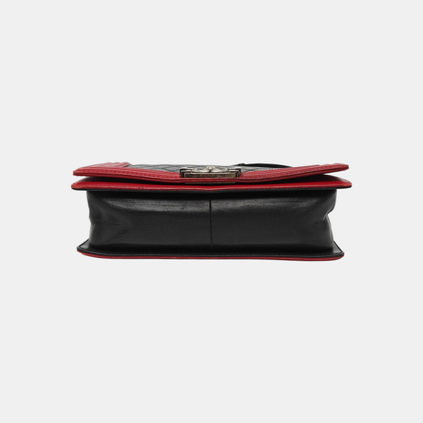 BOY CHANEL Medium Quilted Lambskin Black