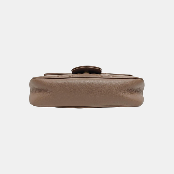 GG Marmont Mini Piel de Becerro Acolchada Beige