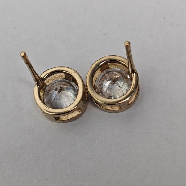 Metal Gold Stud Earrings