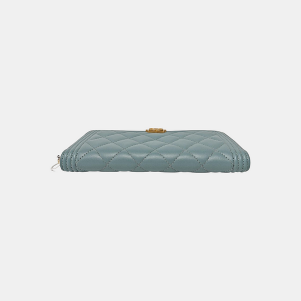 Authenticated pre-owned BOY CHANEL Quilted Lambskin Blue - Clutch at Looply