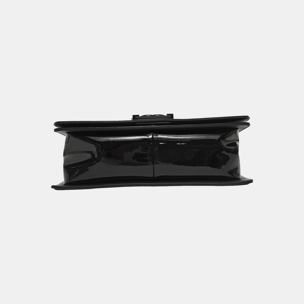 Authenticated pre-owned BOY CHANEL Medium Quilted Patent Leather Black - Shoulder Bag at Looply