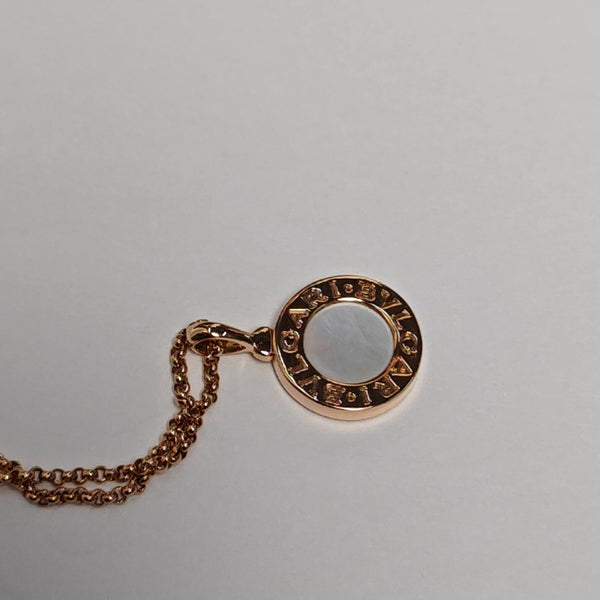 Collar BVLGARI BVLGARI de Oro Rosa de 18k