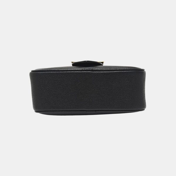 Buckle Calfskin Black