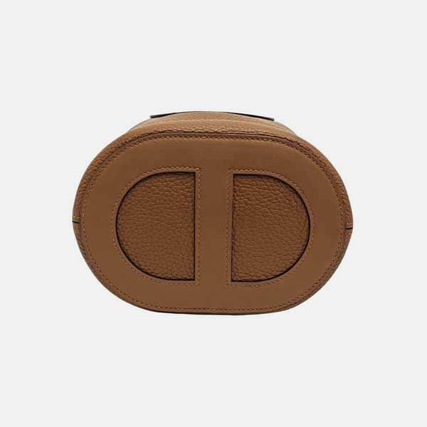 In-The-Loop 18 Clemence Brown