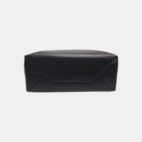 DUTY FREE North-South Calfskin Black