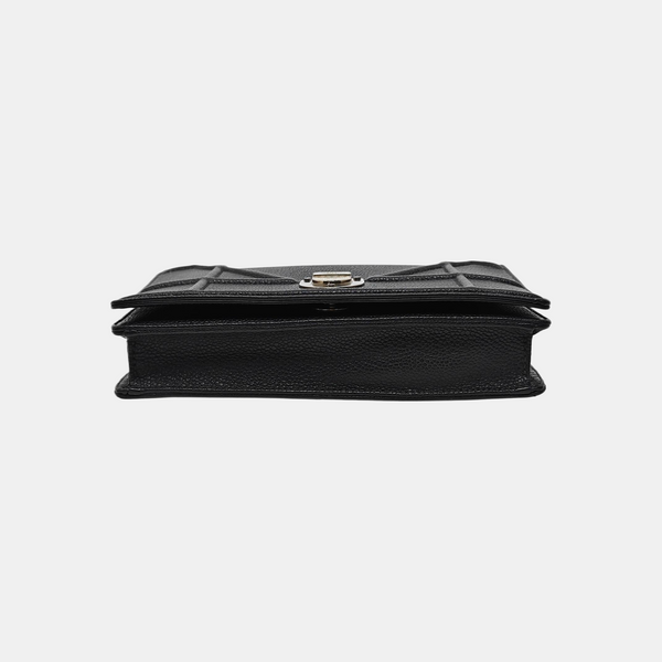 Authenticated pre-owned Diorama Calfskin Black - Crossbody Bag at Looply