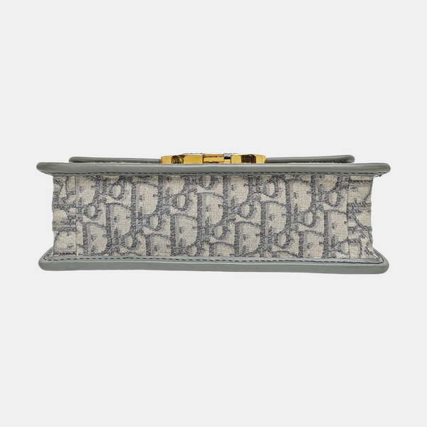 30 Montaigne Medium Oblique Canvas Gray