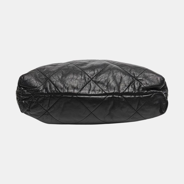 CHANEL 22 Medium Quilted Calfskin Black