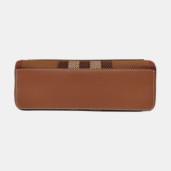 Canvas Brown